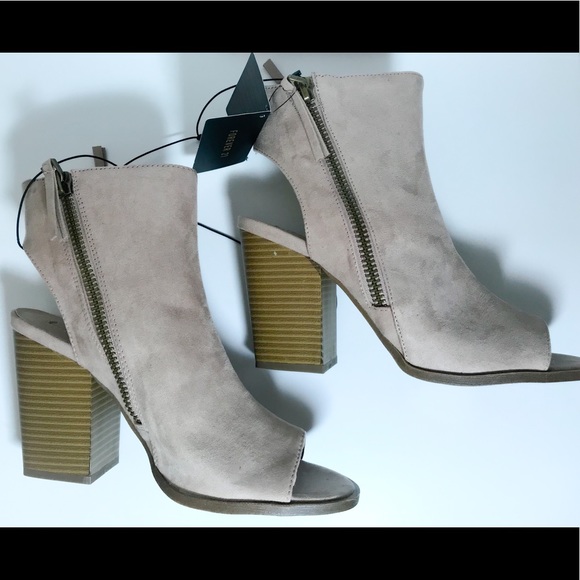 NEW Forever21 Mauve Pink Heeled Booties W 8.5 - Picture 2 of 6